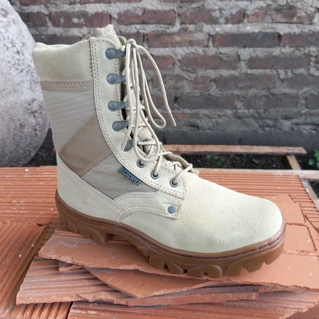 Borcego UCA - Color Claro